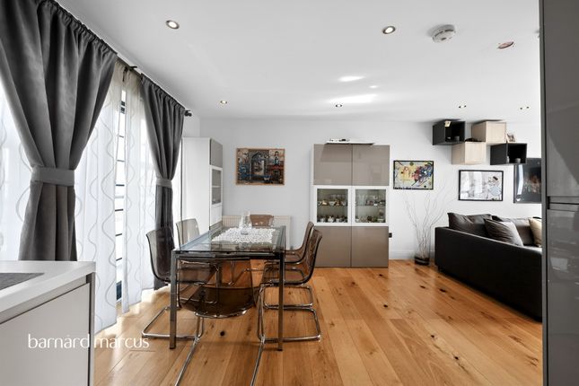 Flat 5, Mercury House, 59, High Street, Feltham photo 4