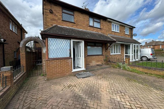 Property to rent in Hawthorn Road, Shelfield, Walsall