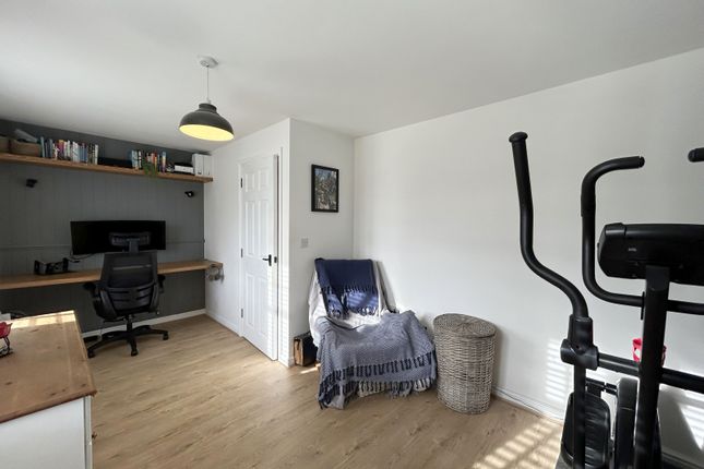 Town house for sale in Saxon Park, Tewkesbury, Gloucestershire