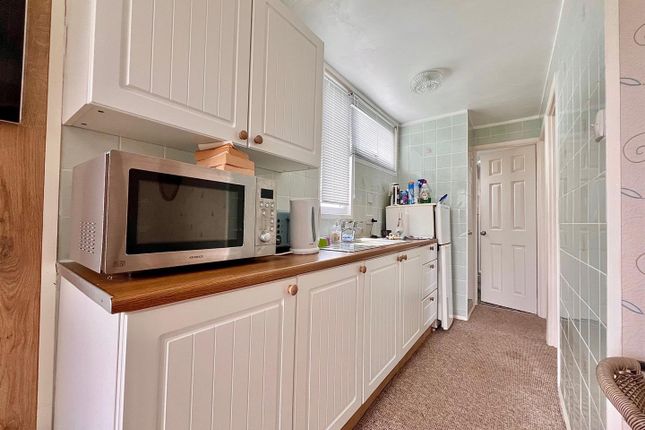 30 Hawaii Beach, Newport Road, Newport, Great Yarmouth photo 3