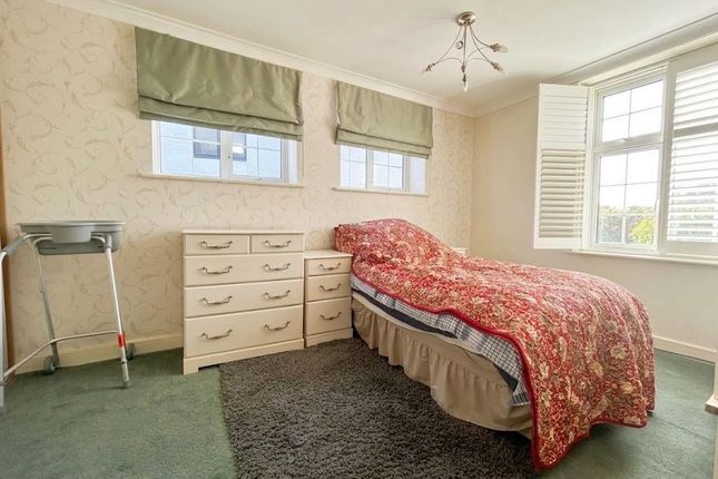 Flat 4, Cohen House, Hammers Lane, London photo 4