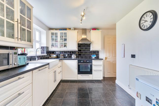 12 Rockfield Way, Caldicot photo 2