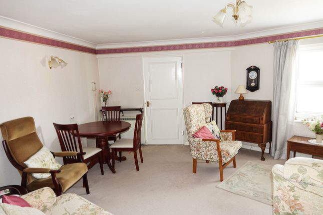 60 Seaward Court, West Street, Bognor Regis photo 3
