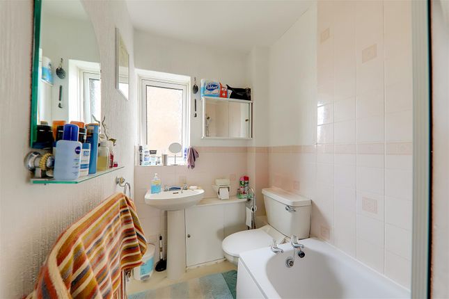 Flat for sale in Llandaff Court, Downview Road, Worthing