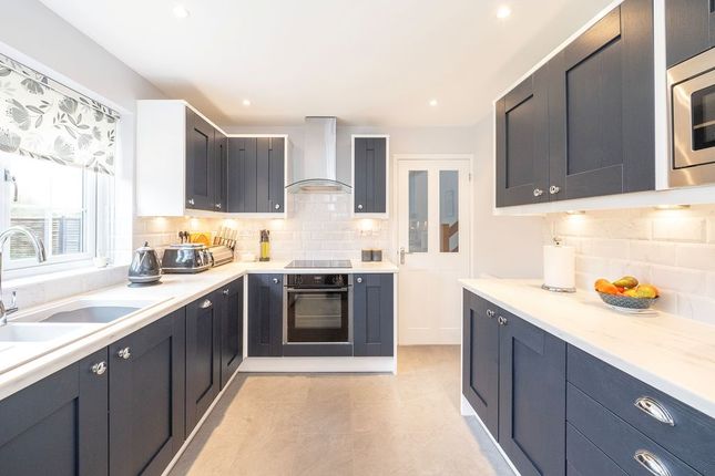 14, Netherby Close, Tring photo 2