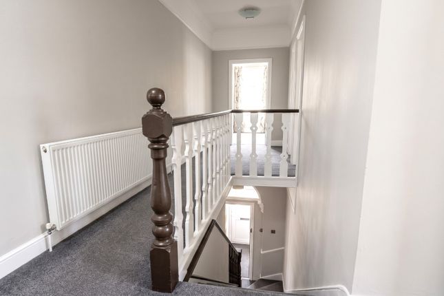 24A, Nimrod Road, Greater London photo 5