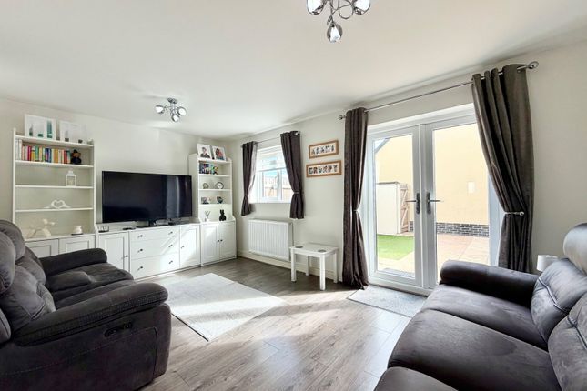 27, Horseshoe Drive, Newton Abbot photo 3