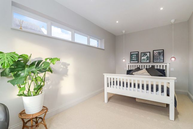 End terrace house for sale in Lakes Lane, Beaconsfield
