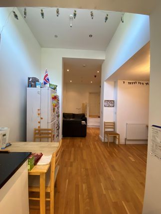 82, Sussex Way, London photo 5