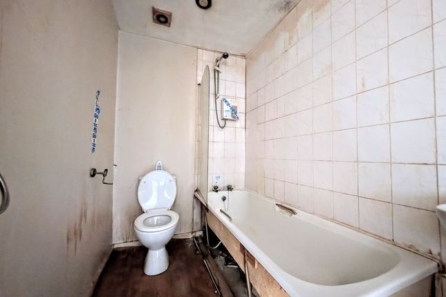 7 Churchside, Bolton photo 2