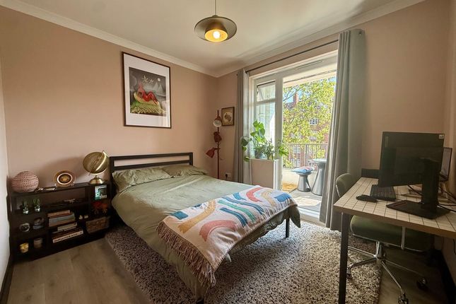 Flat 33, Birch House, Tulse Hill, London photo 3