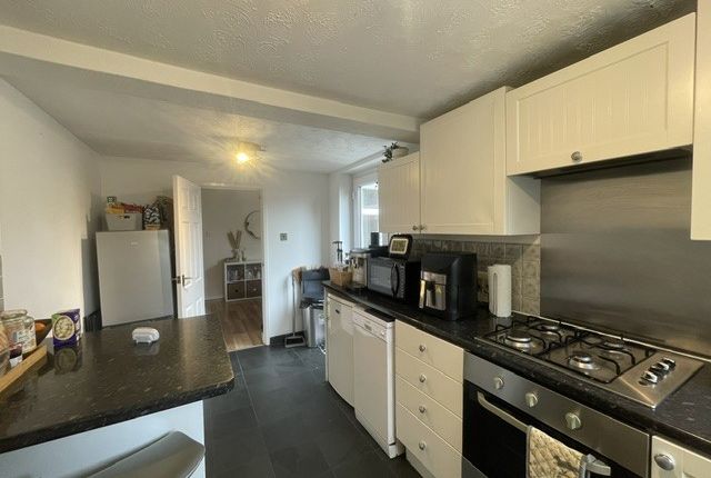 82 Norham Avenue, Southampton photo 5