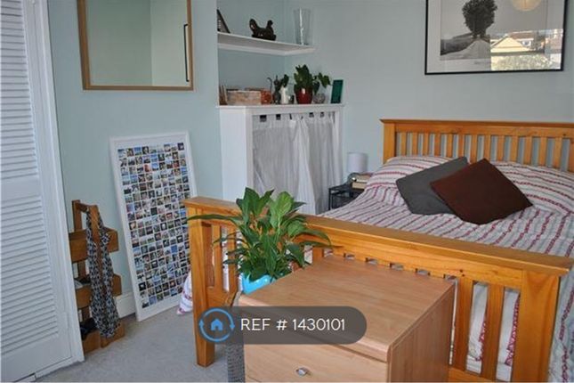 Terraced house to rent in South Street, Bristol