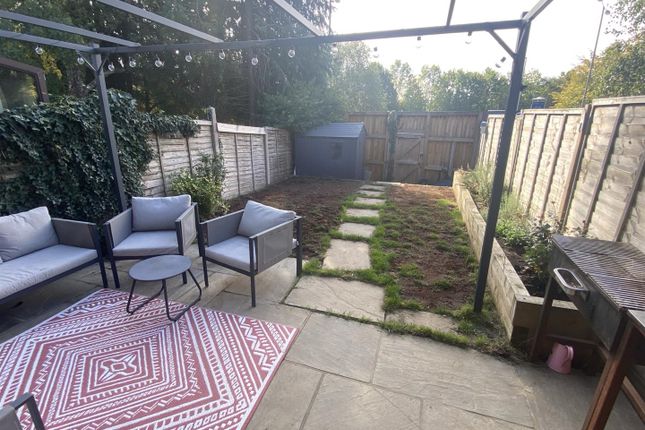 6, Clarks Close, Yeovil photo 3
