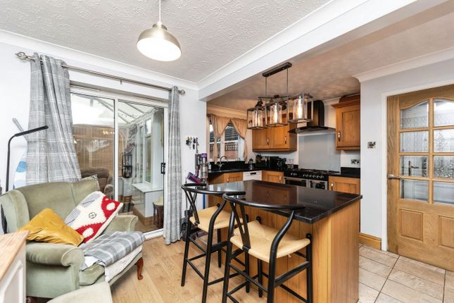 4, Hazelwood Gardens, Pontefract photo 4