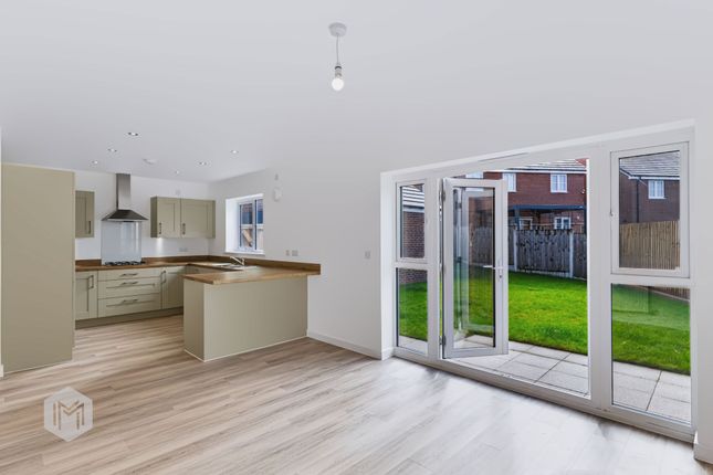 18 Spring Vale Heights, Darwen photo 2