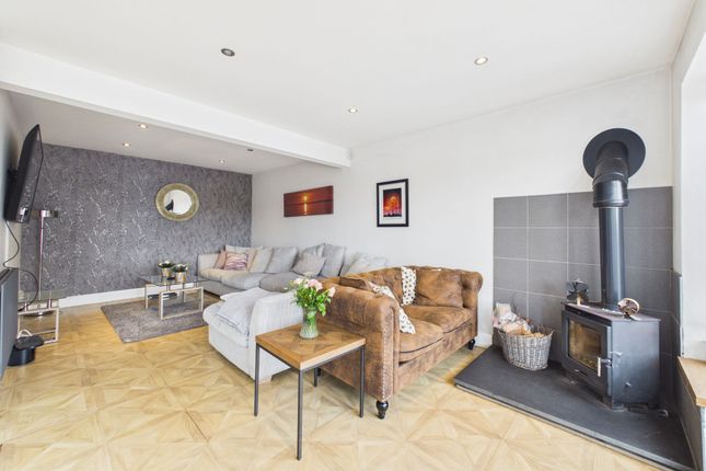 73 Breckhill Road, Nottingham photo 2
