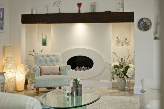 16, Clive Road, Surrey photo 5