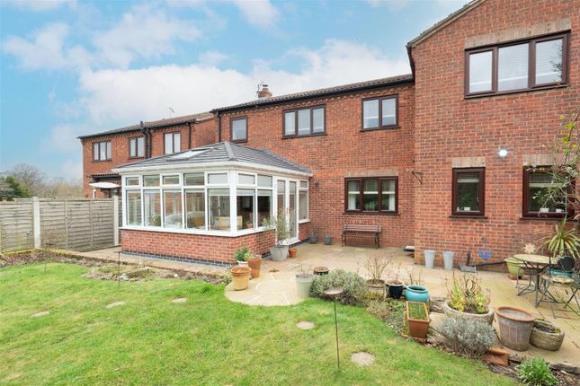Detached house for sale in Ashhurst Close, Chesterfield