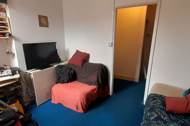 31, Wallan Street, Nottingham photo 3