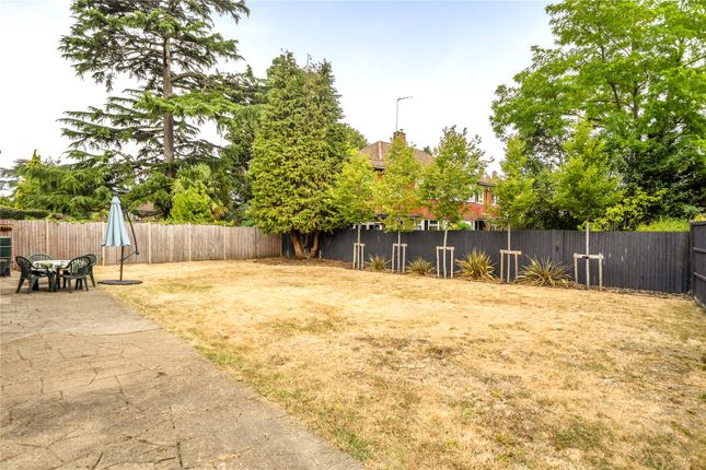 105, Ditton Hill, Surbiton photo 4