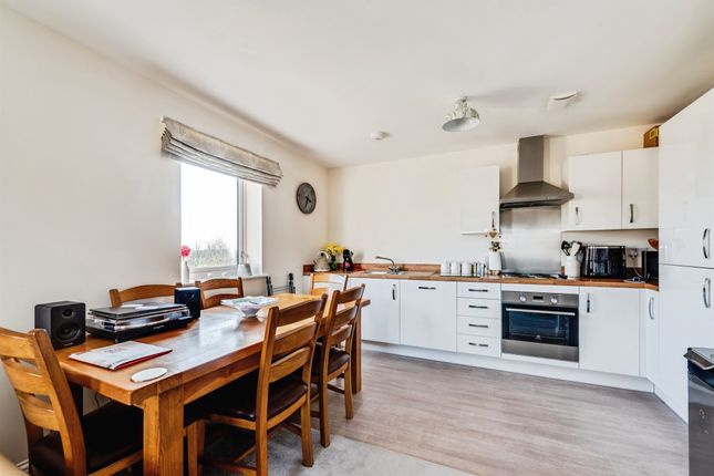 10, Guild Close, Witney photo 2