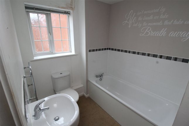 Flat for sale in Douglas Chase, Radcliffe, Manchester, Greater Manchester
