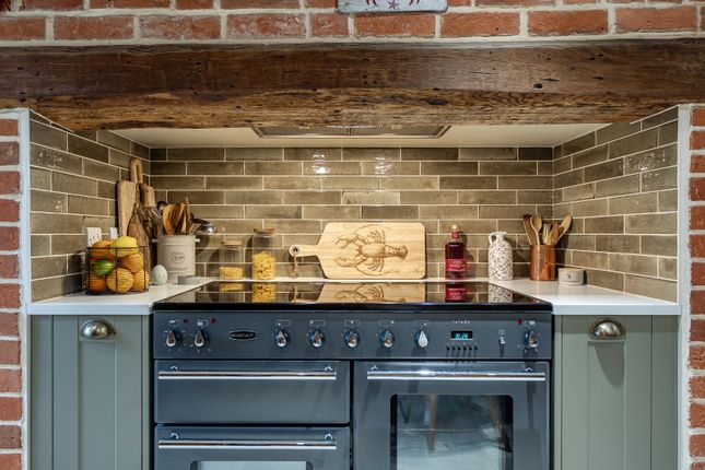 The Cottage,, Stroudwood Lane, Hampshire photo 3