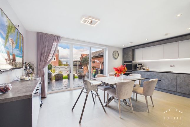 60, Westfield Avenue, Leicester photo 3