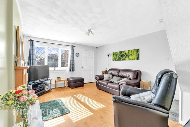 12, Waterfield Way, Manchester photo 3