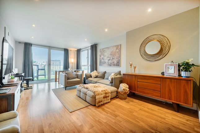 53, Paxton Point, 3, Merryweather Place, London photo 2