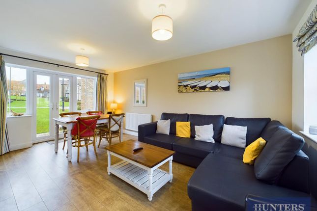 7 Trinity Way, The Bay, Filey photo 2