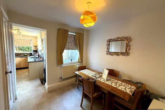 21, Coisley Road, Sheffield photo 3