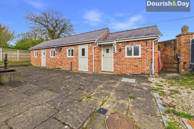 1 & 2, Fishermans Cottage, Whitchurch photo 2