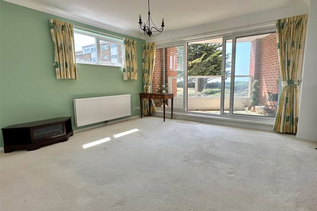 86, Camden Hurst, Lymington photo 4