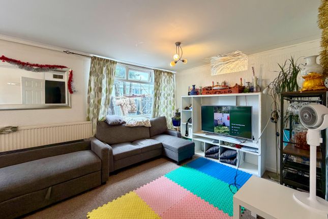 24, Batemoor Walk, Sheffield photo 3