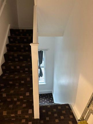 Room 4, 269B, Caledonian Road, London photo 5