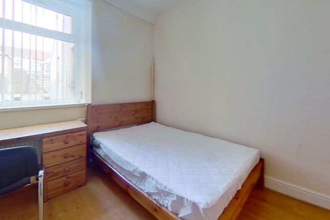 Shared accommodation to rent in Oliver Terrace, Treforest, Pontypridd