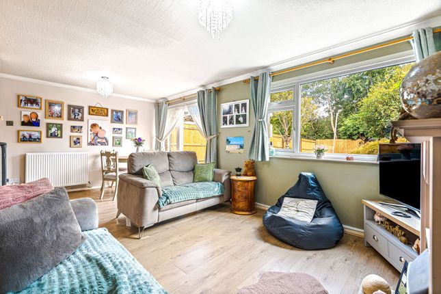 42, Langham Drive, Leicester photo 4