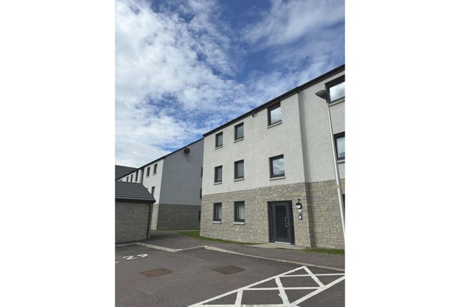 Thumbnail Flat for sale in Drummossie Road, Inverness