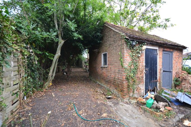 792, Kenton Lane, Harrow Weald photo 4