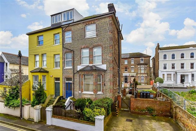 Thumbnail Flat for sale in Wrotham Road, Broadstairs, Kent