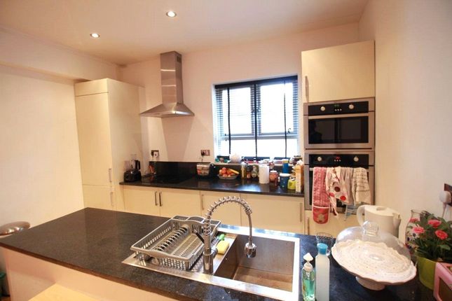 Thumbnail Flat to rent in Camden Street, Camden, London