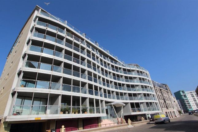 Thumbnail Flat to rent in Discovery Wharf, North Quay, Plymouth