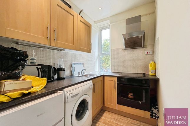 6A, Kennerley Road, Stockport photo 3