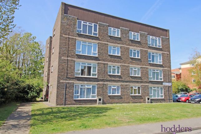 Flat to rent in Audley House, Addlestone, Surrey