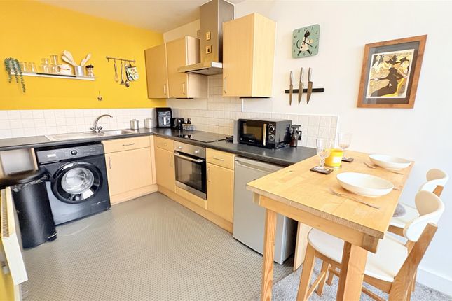 Flat 16 The Edge, Moseley Road, Birmingham photo 4