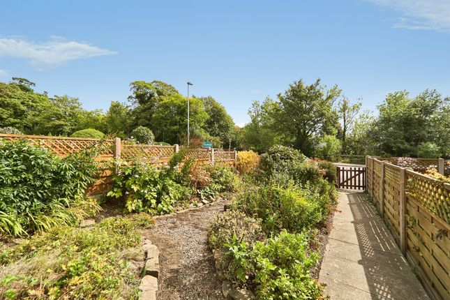 7, Ryshworth Crescent, Bingley photo 2