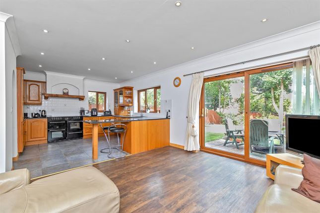 Woodland Lodge, 33, Maple Close, Pulloxhill photo 4