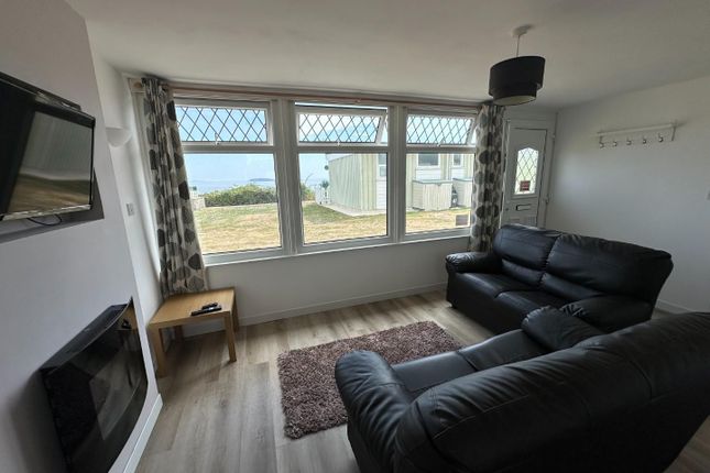 46 Lavernock Point, Fort Road, Lavernock photo 4